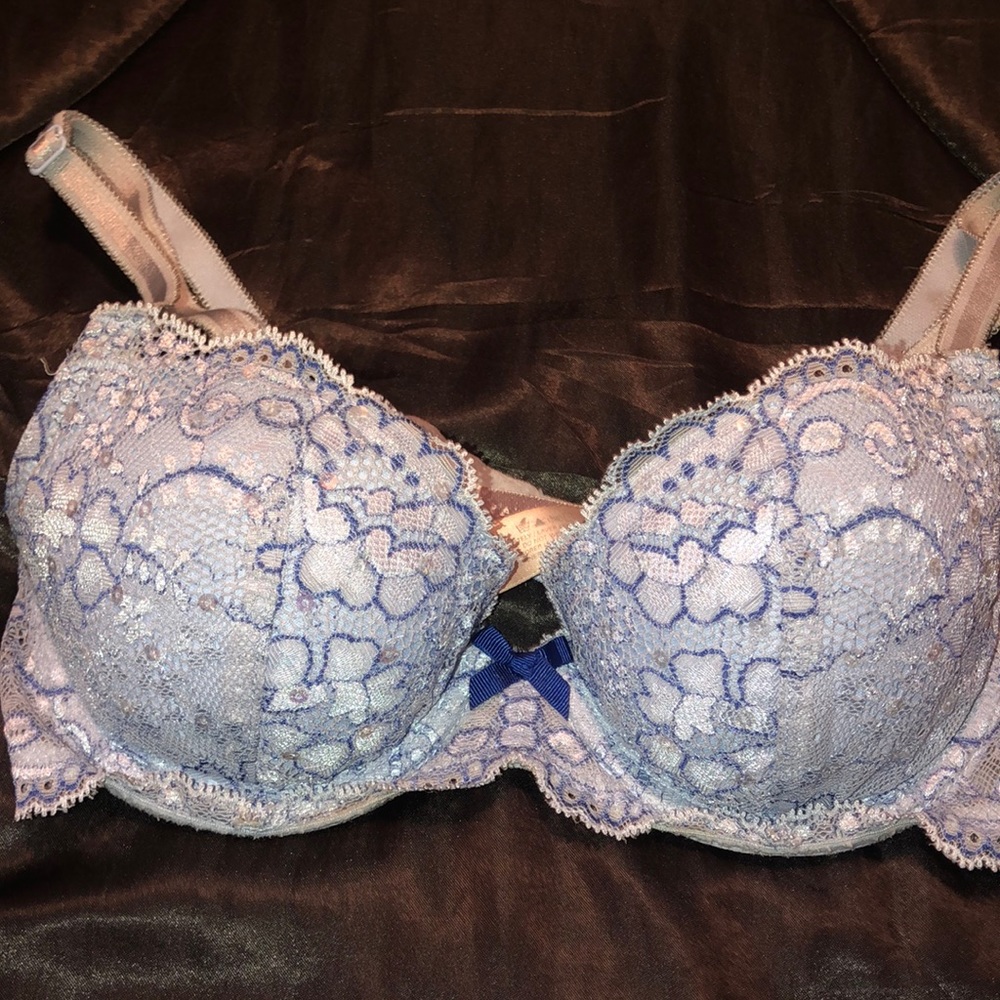 Victoria’s Secret dream angels lined Demi